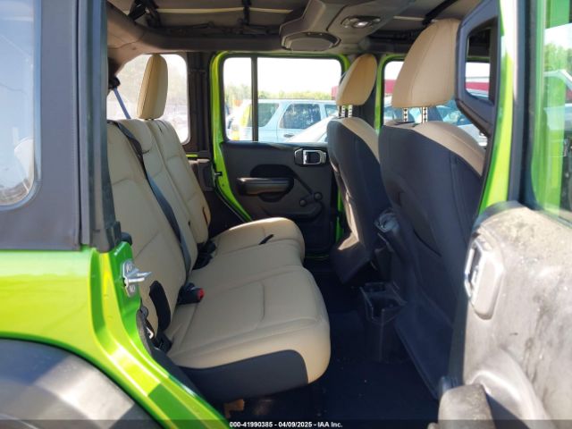 1C4HJXDG8JW287876 Jeep Wrangler Unlimited Sport 4x4