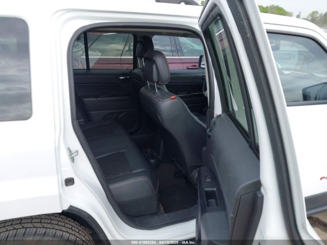 1C4NJPBB4GD727722 Jeep Patriot 75th Anniversary