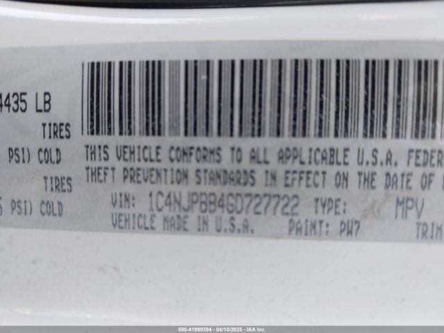 1C4NJPBB4GD727722 Jeep Patriot 75th Anniversary