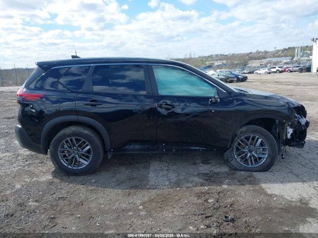 5N1BT3AB7PC846860 Nissan Rogue S Intelligent Awd