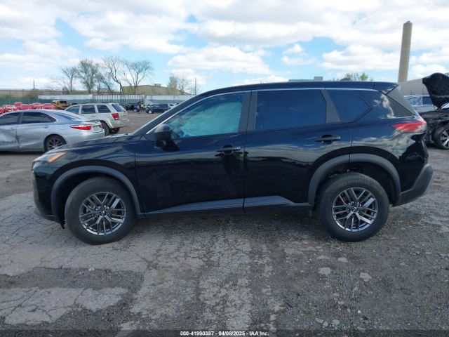 5N1BT3AB7PC846860 Nissan Rogue S Intelligent Awd