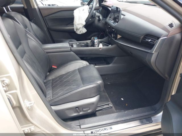 JN8AT3DC4MW100952 Nissan Rogue Platinum Fwd