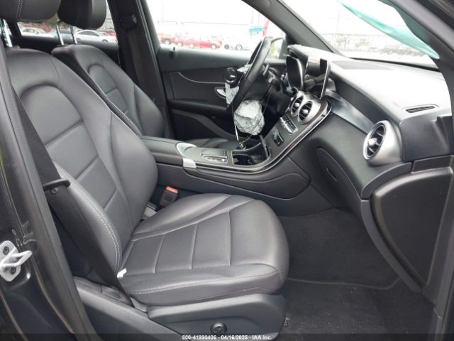 2022 MERCEDES-BENZ GLC 300 W1N0G8DB2NV379236 Photo 4