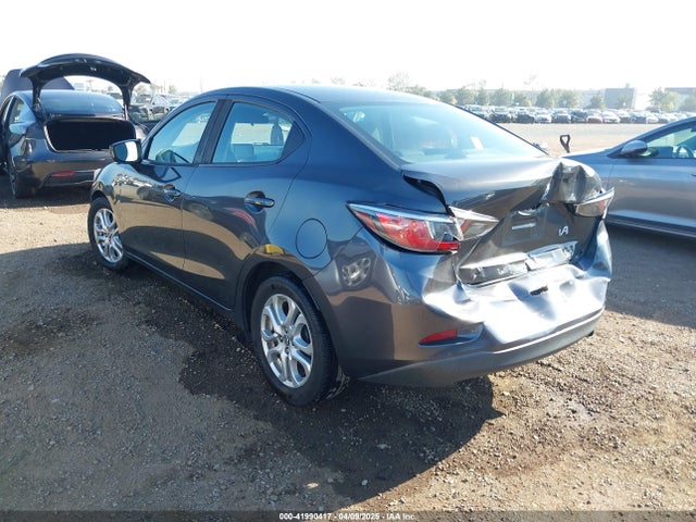 3MYDLBYV3HY195244 Toyota YARIS IA