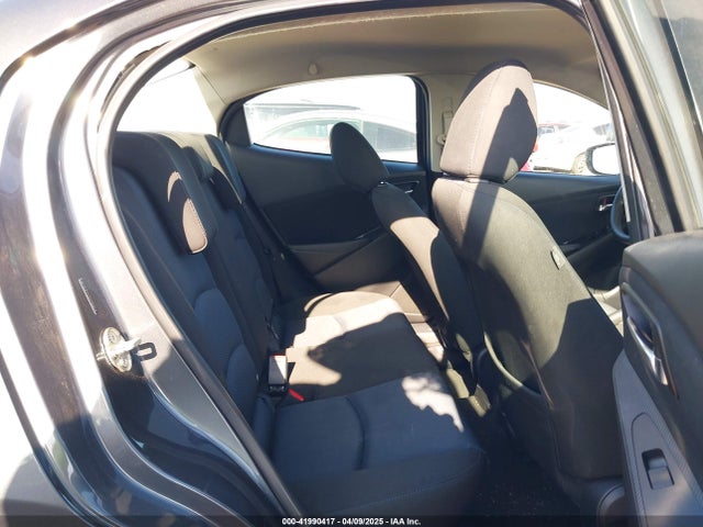 3MYDLBYV3HY195244 Toyota YARIS IA
