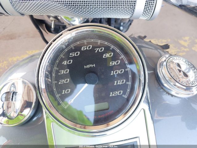 2022 HARLEY-DAVIDSON FLHR 1HD1FBC15NB602289 Photo 6