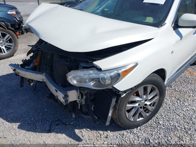 5N1AL0MN8FC554858 Infiniti 2015