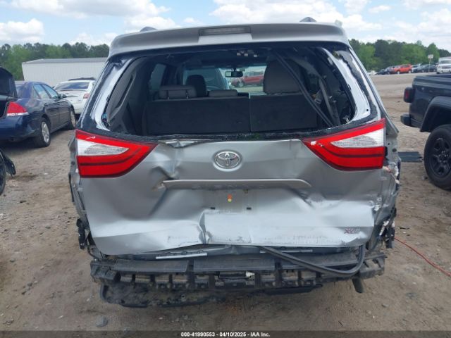 5TDYK3DC9FS532310 Toyota Sienna Xle 8 Passenger