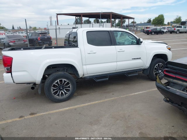 3TMAZ5CNXNM166657 Toyota Tacoma Trd Sport