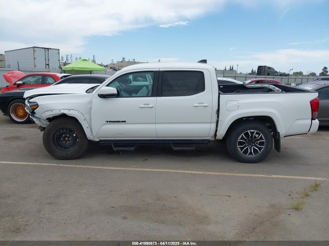 3TMAZ5CNXNM166657 Toyota Tacoma Trd Sport
