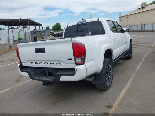 3TMAZ5CNXNM166657 Toyota Tacoma Trd Sport