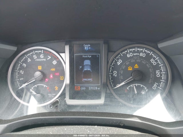 3TMAZ5CNXNM166657 Toyota Tacoma Trd Sport