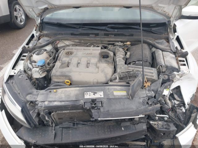 3VWLA7AJ9FM318437 Volkswagen Jetta 2.0l Tdi Se