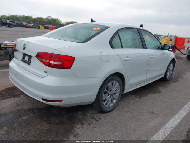 3VWLA7AJ9FM318437 Volkswagen Jetta 2.0l Tdi Se