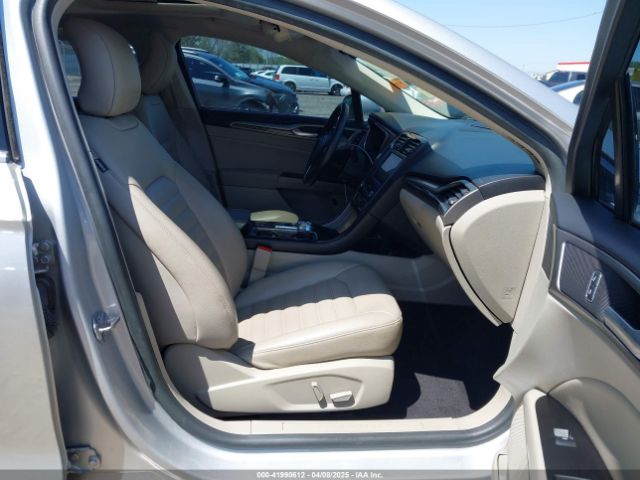 2019 FORD FUSION HYBRID 3FA6P0MU1KR137282 Photo 4