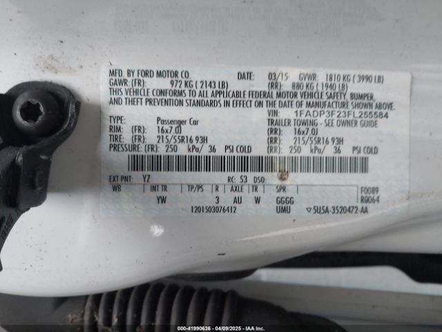 1FADP3F23FL255584 Ford FOCUS SE