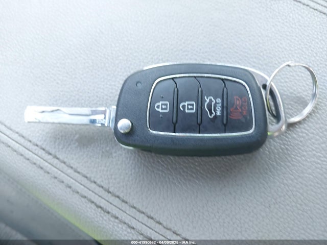 5NPE24AFXKH777107 Hyundai SONATA SE