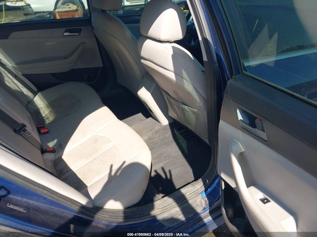 5NPE24AFXKH777107 Hyundai SONATA SE