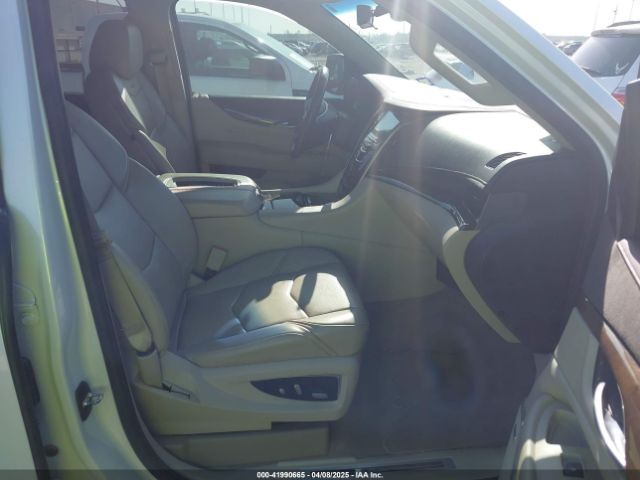 1GYS3CKJ8JR157063 Cadillac Escalade Premium Luxury