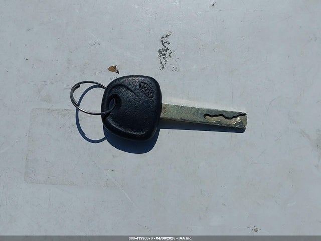 3KPA24AB8KE237464 KIA RIO LX