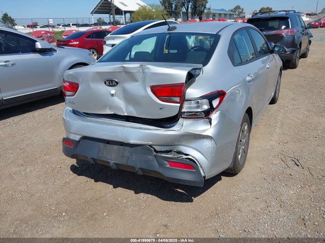 3KPA24AB8KE237464 KIA RIO LX