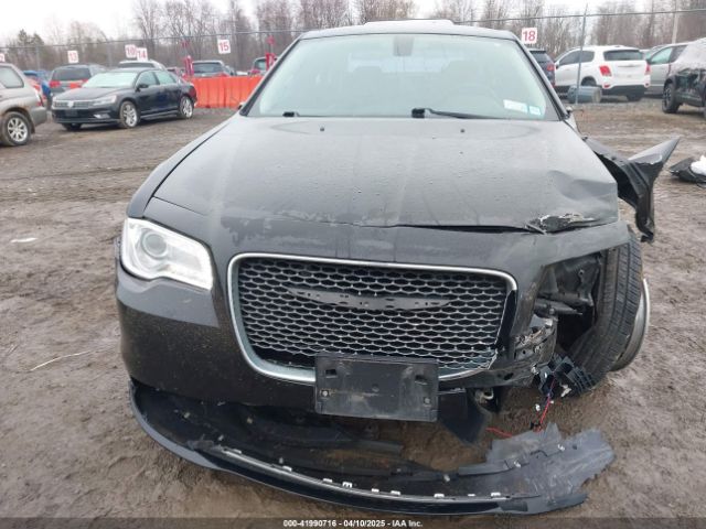 2C3CCARG4HH530106 Chrysler 300 Limited Awd