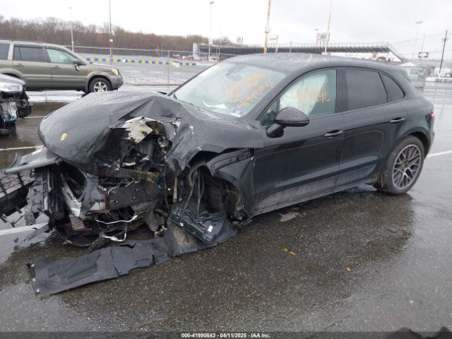 2018 PORSCHE MACAN WP1AA2A59JLB13452 Photo 1