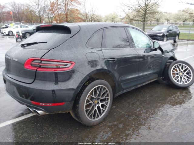 2018 PORSCHE MACAN WP1AA2A59JLB13452 Photo 3