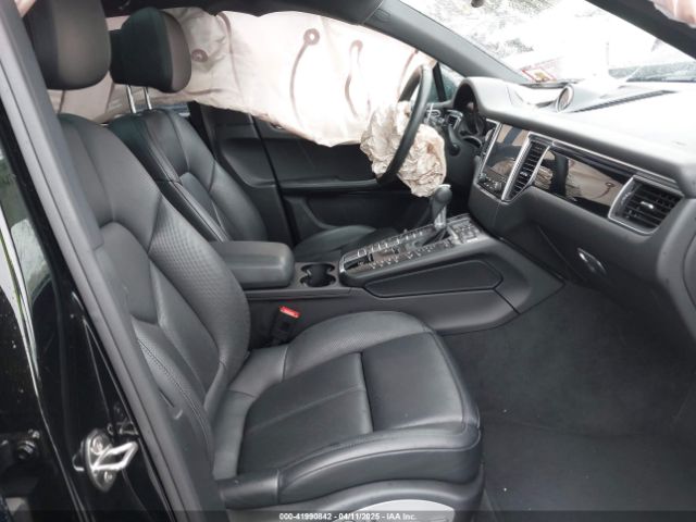2018 PORSCHE MACAN WP1AA2A59JLB13452 Photo 4