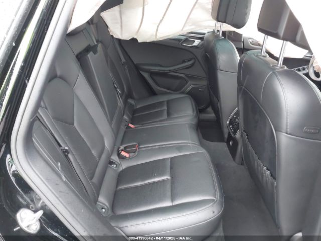 2018 PORSCHE MACAN WP1AA2A59JLB13452 Photo 7