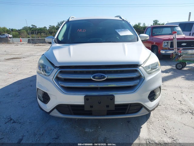 1FMCU9JDXHUE03734 Ford Escape Titanium