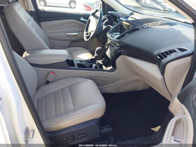 1FMCU9JDXHUE03734 Ford Escape Titanium