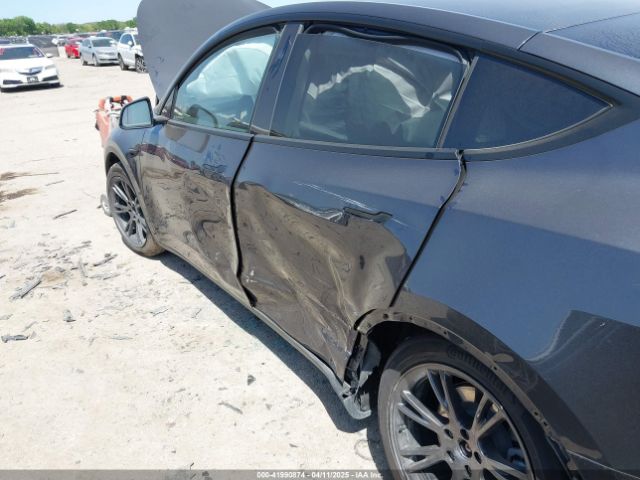 2024 TESLA MODEL Y 7SAYGDEEXRA304932 Photo 5