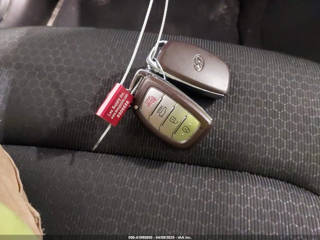 KMHD84LFXHU377842 Hyundai Elantra Value Edition