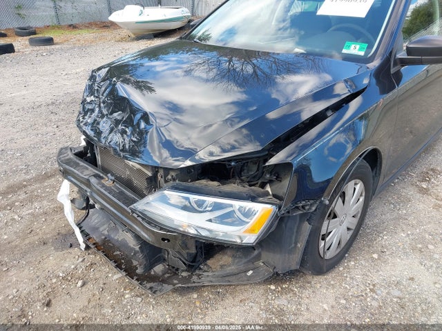 3VW267AJ8GM325054 Volkswagen Jetta 1.4t S