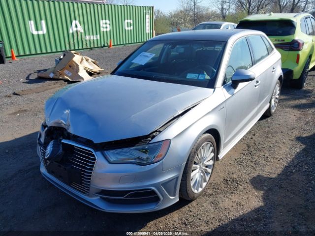 2016 AUDI A3 E-TRON WAUTPBFF5GA132124 Photo 1