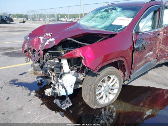 1C4PJLCB4KD358305 Jeep Cherokee Latitude Fwd