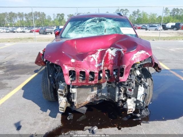 1C4PJLCB4KD358305 Jeep Cherokee Latitude Fwd