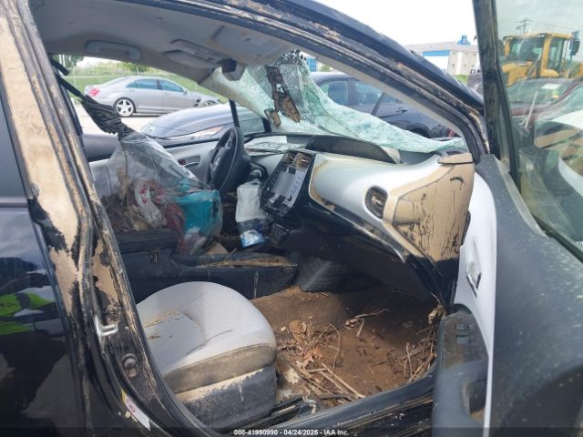 JTDKARFU6L3119565 Toyota Prius Le