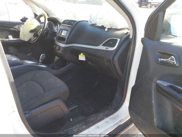 3C4PDCBB1KT845139 Dodge JOURNEY SE
