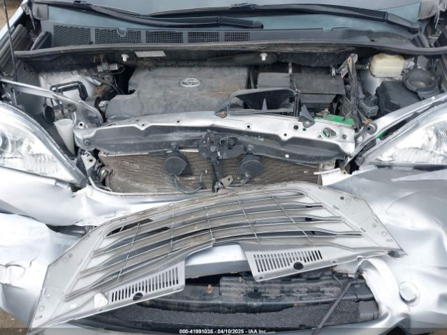5TDKK3DC1FS551231 Toyota Sienna Le 8 Passenger