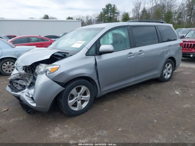5TDKK3DC1FS551231 Toyota Sienna Le 8 Passenger