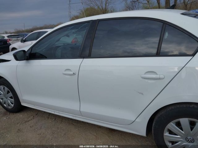 3VW267AJ0GM271670 Volkswagen Jetta 1.4t S