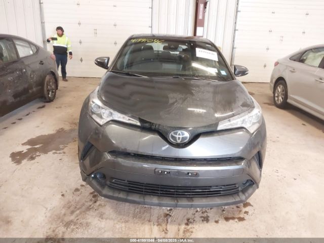 NMTKHMBX5KR071941 Toyota C-HR LE