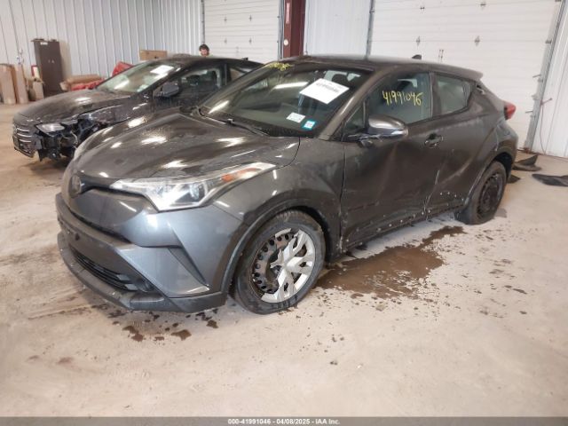 NMTKHMBX5KR071941 Toyota C-HR LE