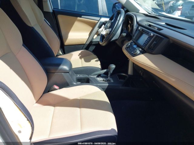 2T3WFREV6GW267005 Toyota Rav4 Xle