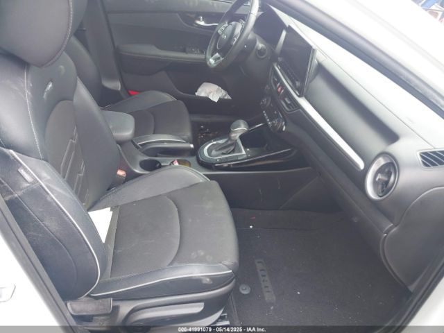 3KPF54ADXPE621767 KIA Forte Gt-line