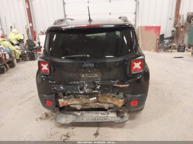 ZACCJBCT7FPB35801 Jeep Renegade Trailhawk