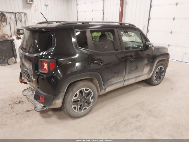 ZACCJBCT7FPB35801 Jeep Renegade Trailhawk