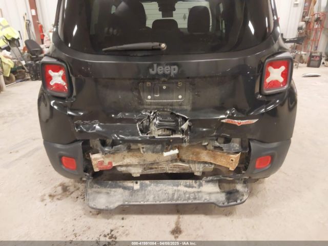 ZACCJBCT7FPB35801 Jeep Renegade Trailhawk